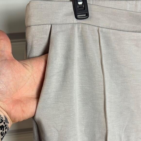 Banana Republic Scuba Knit Commuter Slim Gray Straight Leg Relaxed Pants - Picture 3 of 7